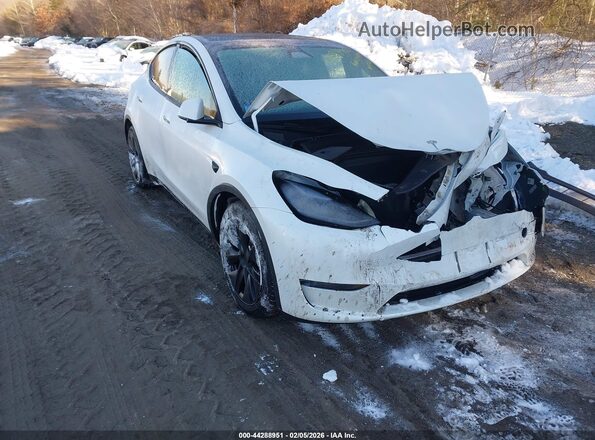 7SAYGAEE9SF262471 2025 TESLA MODEL Y White Delantero derecho