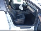 2025 Tesla Model Y Long Range Dual Motor All-wheel Drive White vin: 7SAYGAEE9SF262471