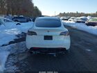 2025 Tesla Model Y Long Range Dual Motor All-wheel Drive White vin: 7SAYGAEE9SF262471
