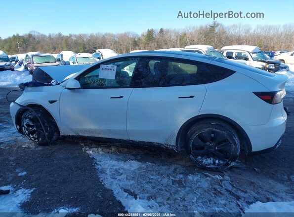 7SAYGAEE9SF262471 2025 TESLA MODEL Y White 