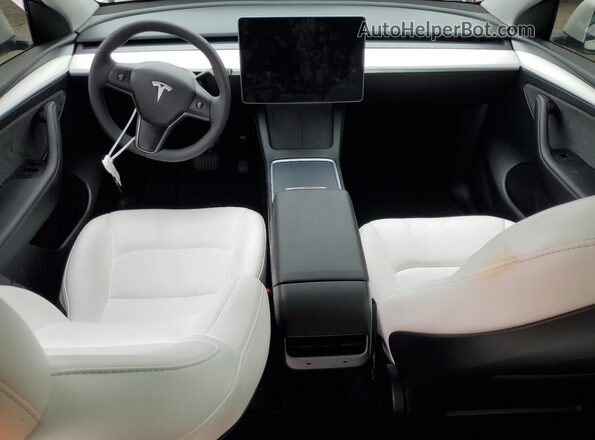 7SAYGDED1RF094232 2024 TESLA MODEL White Առջևի վահանակի տեսք