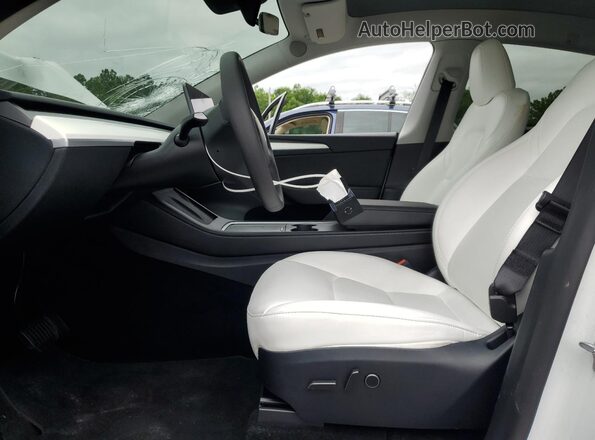 7SAYGDED1RF094232 2024 TESLA MODEL White Սալոնի դիմացի տեսք