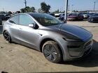 2026 Tesla Model Y Серебряный vin: 7SAYGDED1TA439957