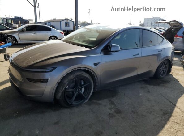 7SAYGDED1TA439957 2026 TESLA MODEL Серебряный Передняя левая четверть