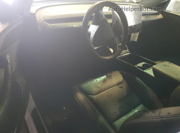 7SAYGDED2TF382672 2026 TESLA MODEL White Vista del salpicadero