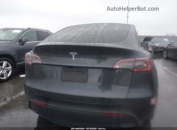 7SAYGDED5SF221182 2025 TESLA MODEL Y Gray 