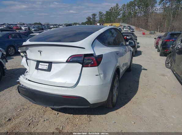 7SAYGDEDXRF093967 2024 TESLA MODEL Y White Задня права чверть