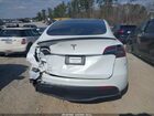 2024 Tesla Model Y Long Range Single Motor Rear-wheel Drive/rwd White vin: 7SAYGDEDXRF093967