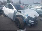 2025 Tesla Model Y Long Range Dual Motor All-wheel Drive White vin: 7SAYGDEE0SA348668
