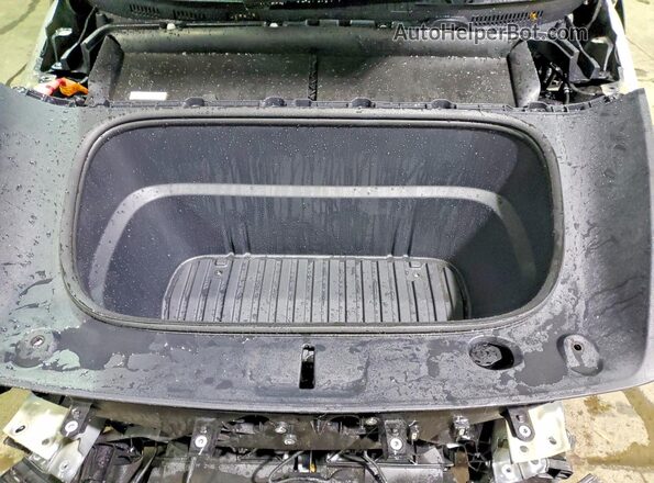 7SAYGDEE0TF395865 2026 TESLA MODEL Gray Вид підкапотного простору