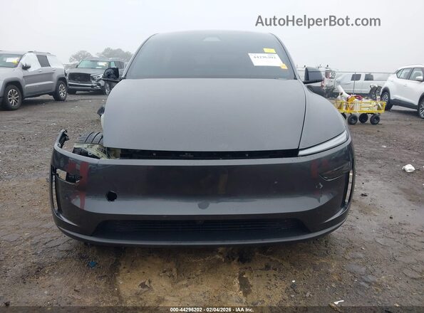 7SAYGDEE1TA587485 2026 TESLA MODEL Y Black უკანა სალონის ხედი