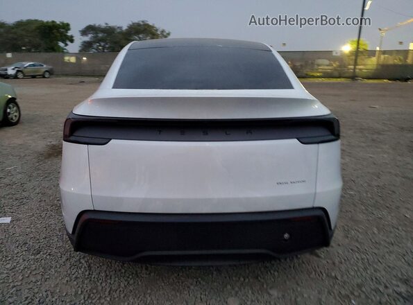 7SAYGDEE3TF353531 2026 TESLA MODEL White უკანა ხედი