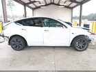 2024 Tesla Model Y Long Range Dual Motor All-wheel Drive White vin: 7SAYGDEE6RF155504
