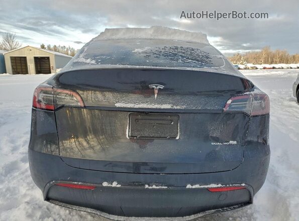 7SAYGDEE7SF275673 2025 TESLA MODEL Charcoal Vista trasera