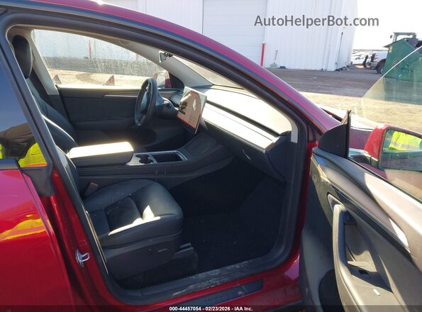 7SAYGDEE8RF155861 2024 TESLA MODEL Y Red Vista interior delantera