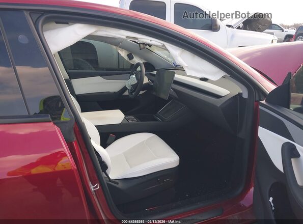 7SAYGDEE8TF431706 2026 TESLA MODEL Y Red Front interior view