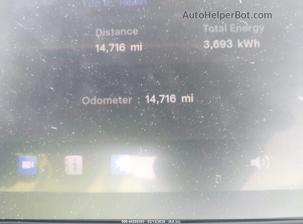 7SAYGDEE8TF431706 2026 TESLA MODEL Y Red 360 interior view
