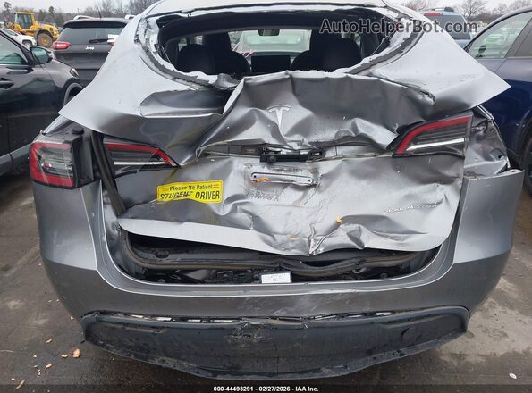 7SAYGDEE9RA299951 2024 TESLA MODEL Y Gray წინა ხედი