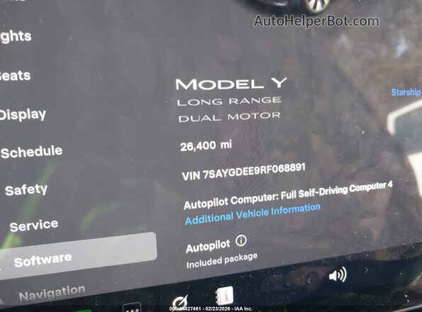 7SAYGDEE9RF068891 2024 TESLA MODEL Y Gray Widok tylnych siedzeń