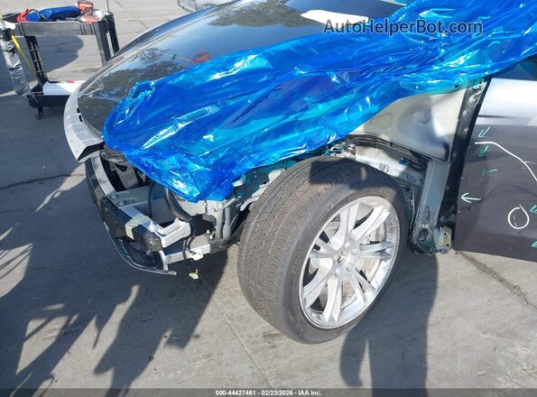 7SAYGDEE9RF068891 2024 TESLA MODEL Y Gray Widok z przodu