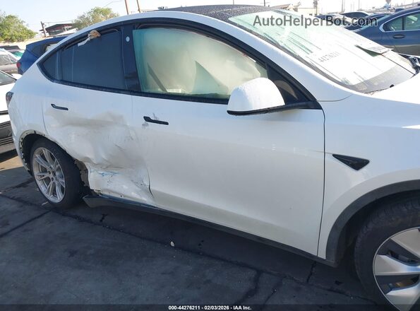 7SAYGDEEXPF624848 2023 TESLA MODEL Y White სალონის 360-გრადუსიანი ხედი