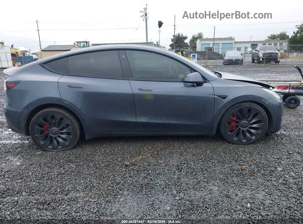7SAYGDEF7NF374104 2022 TESLA MODEL Y Gray Սալոնի 360 աստիճան տեսք