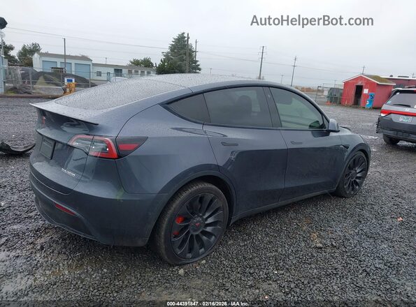 7SAYGDEF7NF374104 2022 TESLA MODEL Y Gray Հետևի աջ