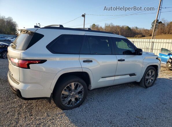 7SVAAABA1RX038330 2024 TOYOTA SEQUOIA White Trasero derecho