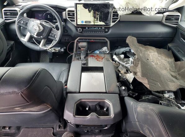 7SVAAABA2SX062528 2025 TOYOTA SEQUOIA Gray Առջևի վահանակի տեսք