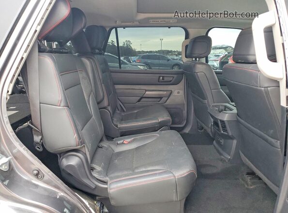 7SVAAABA6PX012478 2023 TOYOTA SEQUOIA Серый Вид задней части салона