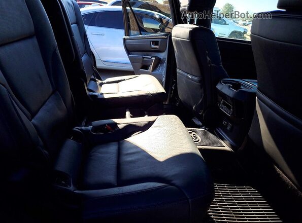 7SVAAABA9TX079280 2026 TOYOTA SEQUOIA Black Vista interior trasera