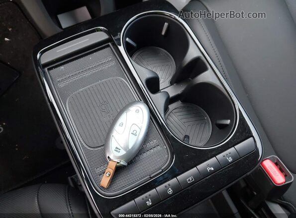 7YAKN4DAXSY033301 2025 HYUNDAI IONIQ 5 Черный Вид панели приборов