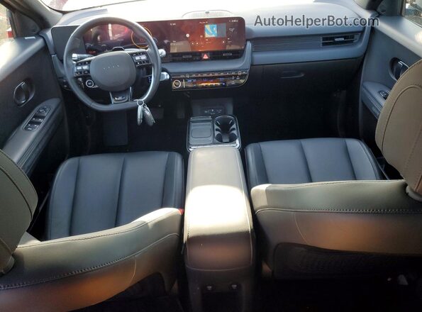 7YAKPDDC1SY009397 2025 HYUNDAI IONIQ Red Vista del salpicadero