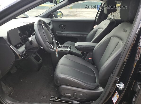 7YAKPDDC7SY007606 2025 HYUNDAI IONIQ Черный Вид салона спереди
