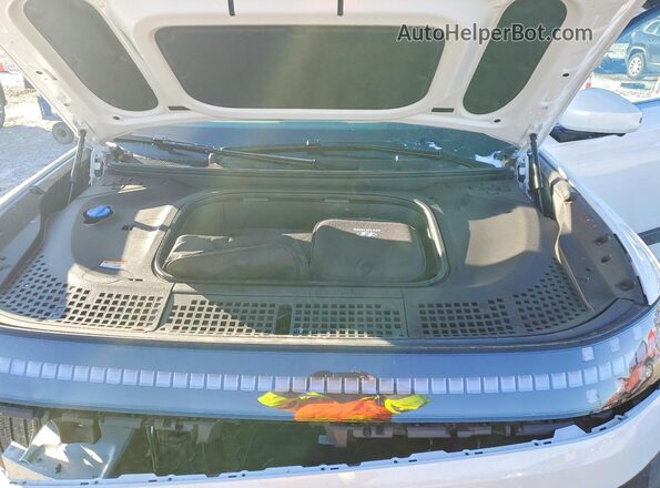 7YAMYFS59TY001636 2026 HYUNDAI IONIQ White Engine compartment view