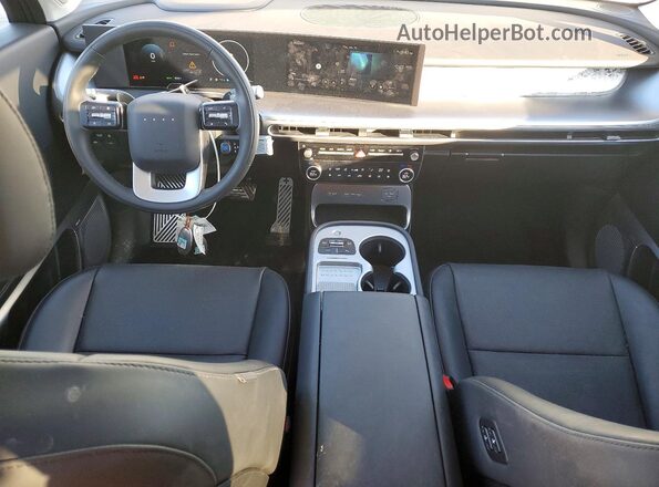 7YAMYFS59TY001636 2026 HYUNDAI IONIQ White Dashboard view
