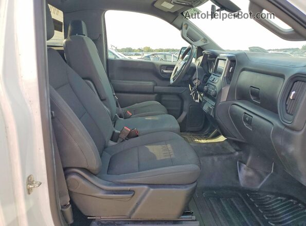 3GCNWAEK3MG335811 2021 CHEVROLET ALL MODELS Белый Вид задней части салона