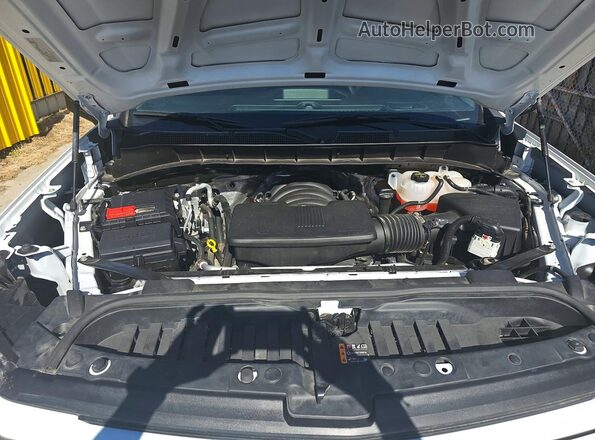 2GCUDAED6R1241005 2024 CHEVROLET SILVERADO Белый Вид панели приборов