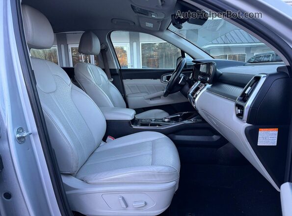 KNDRJDLH0N5069326 2022 KIA SORENTO Серебряный Вид сзади