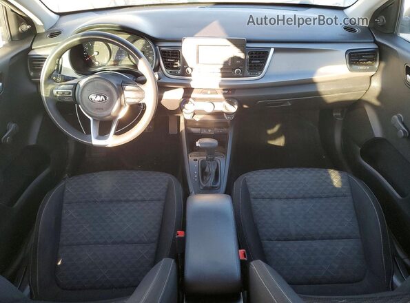 3KPA24AB8JE062485 2018 KIA RIO Серебряный Вид щитка приборов