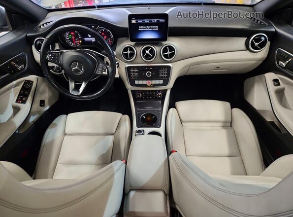 WDDSJ4EB0KN734768 2019 MERCEDES-BENZ CLA-CLASS Gray ხელსაწყოთა პანელის ხედი