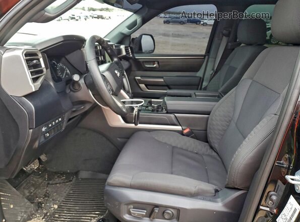 5TFLA5AB0TX052456 2026 TOYOTA TUNDRA Черный Вид салона спереди