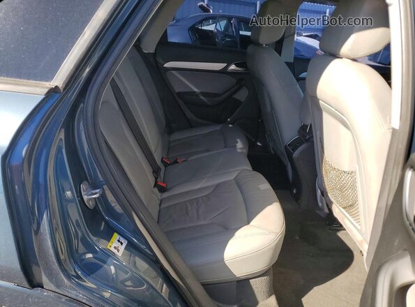 WA1ECCFS0HR012366 2017 AUDI Q3 Gray Вид підкапотного простору