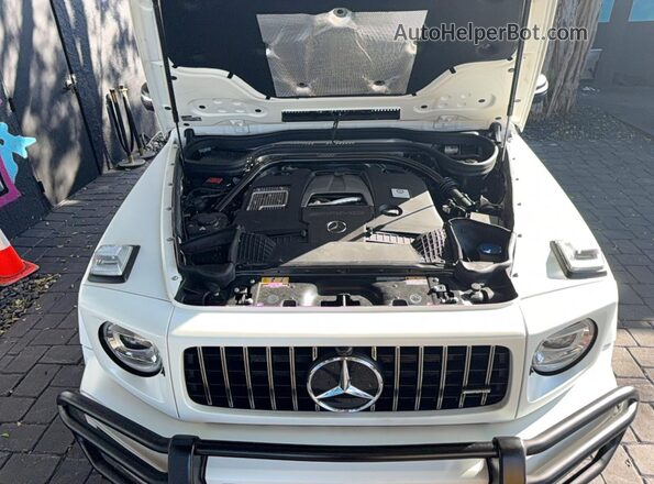W1NYC7HJ0RX495684 2024 MERCEDES-BENZ G-CLASS Белый Вид панели приборов