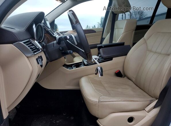 4JGDF6EE3HA975021 2017 MERCEDES-BENZ GLS Белый Вид панели приборов