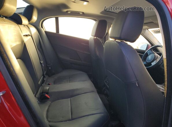 SAJAD4BG5HA947181 2017 JAGUAR XF Красный Вид задней части салона