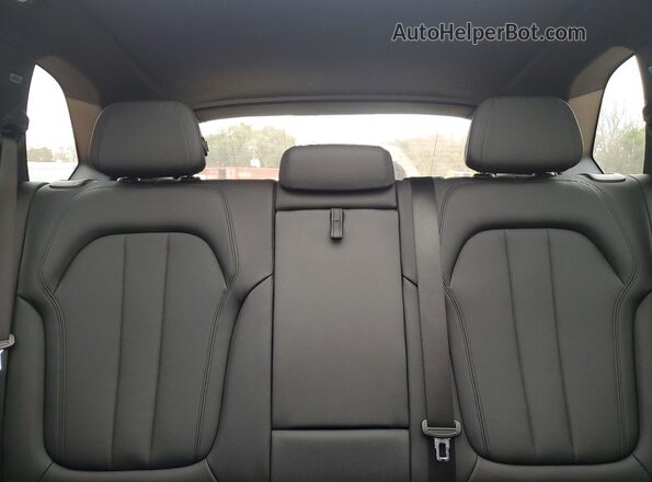5UXCR6C51KLL02491 2019 BMW X5 Black Vista interior trasera