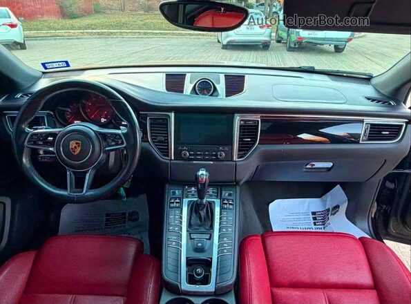 WP1AA2A57JLB19086 2018 PORSCHE MACAN Silver Widok tylnych siedzeń