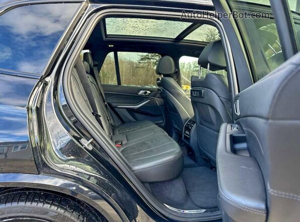 5UXCR4C01M9F90721 2021 BMW X5 Черный Вид задних сидений