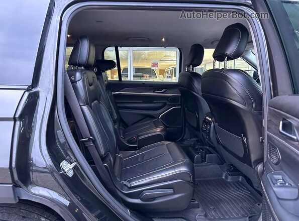 1C4RJKBGXN8557341 2022 JEEP GRAND CHER Черный Вид салона спереди